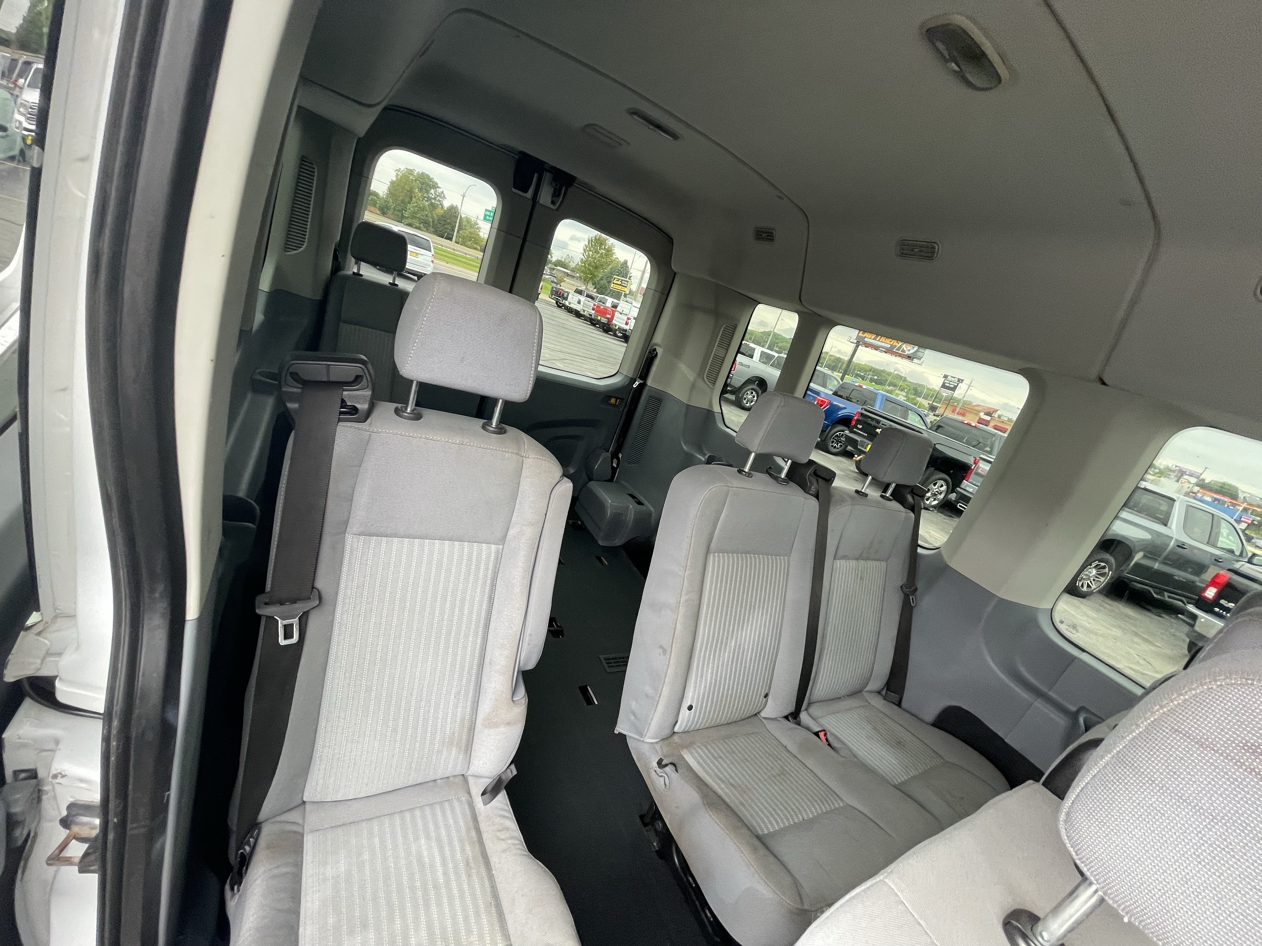 Used 2017 Ford Transit 350 XLT RWD image 12