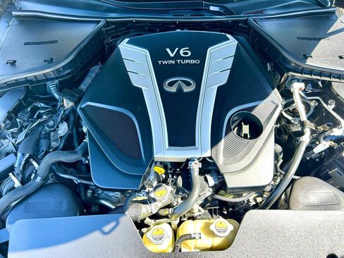 Used 2018 INFINITI Q60 Red Sport 400 w/ Pro Active Package image 29