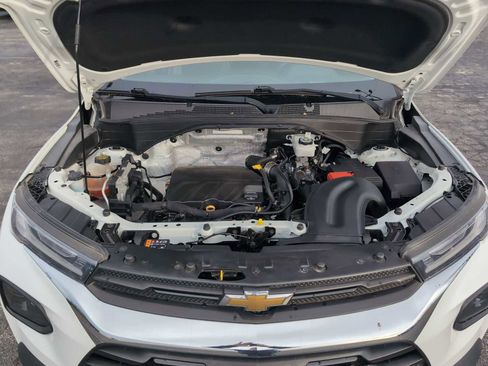 Used 2021 Chevrolet TrailBlazer LS image 28