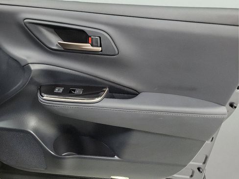 Certified 2024 Toyota Crown Platinum image 16