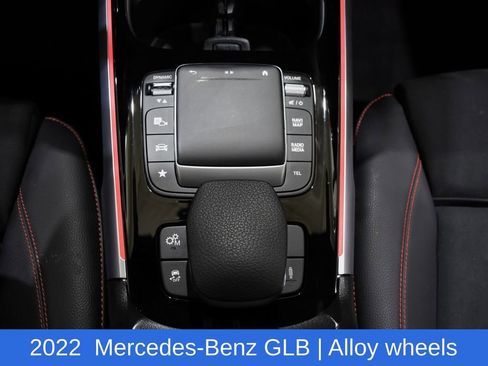 Used 2022 Mercedes-Benz GLB 35 AMG 4MATIC image 25