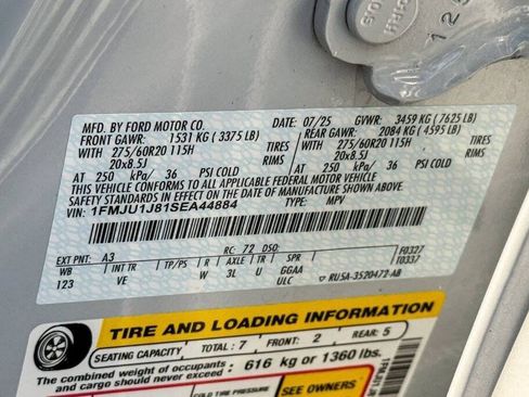 Used 2025 Ford Expedition Active AWD/4WD image 28