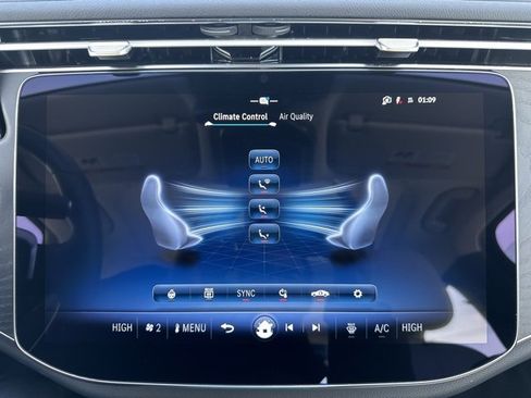 Certified 2024 Mercedes-Benz E 350 4MATIC Sedan image 24