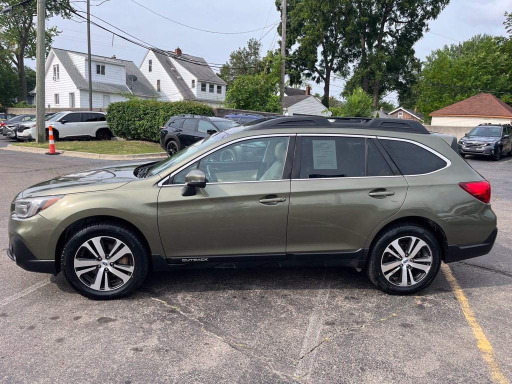 Used 2018 Subaru Outback 3.6R Limited AWD/4WD image 7