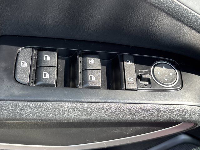 Used 2024 Kia Soul LX w/ Option Group 015 FWD image 18