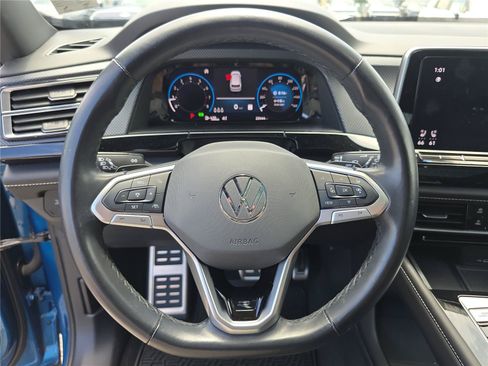 Used 2024 Volkswagen Atlas Cross Sport SEL R-Line AWD/4WD image 21