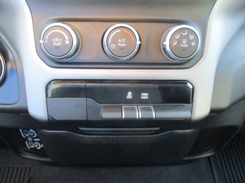 Used 2022 RAM 1500 Big Horn image 27