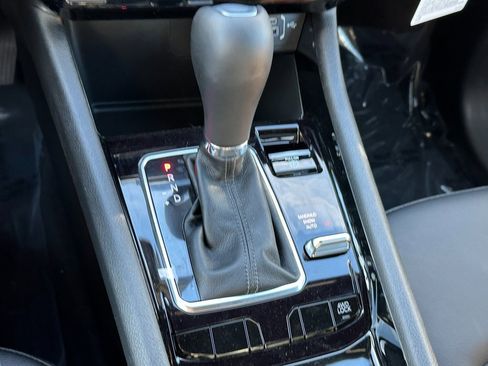 New 2026 Jeep Compass Latitude image 24