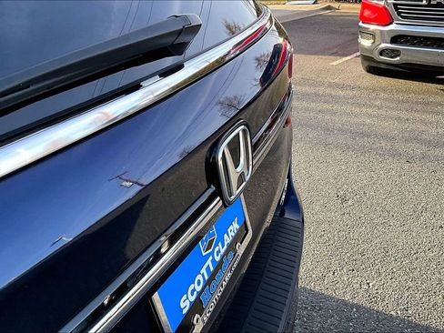 Used 2024 Honda Odyssey Elite image 26