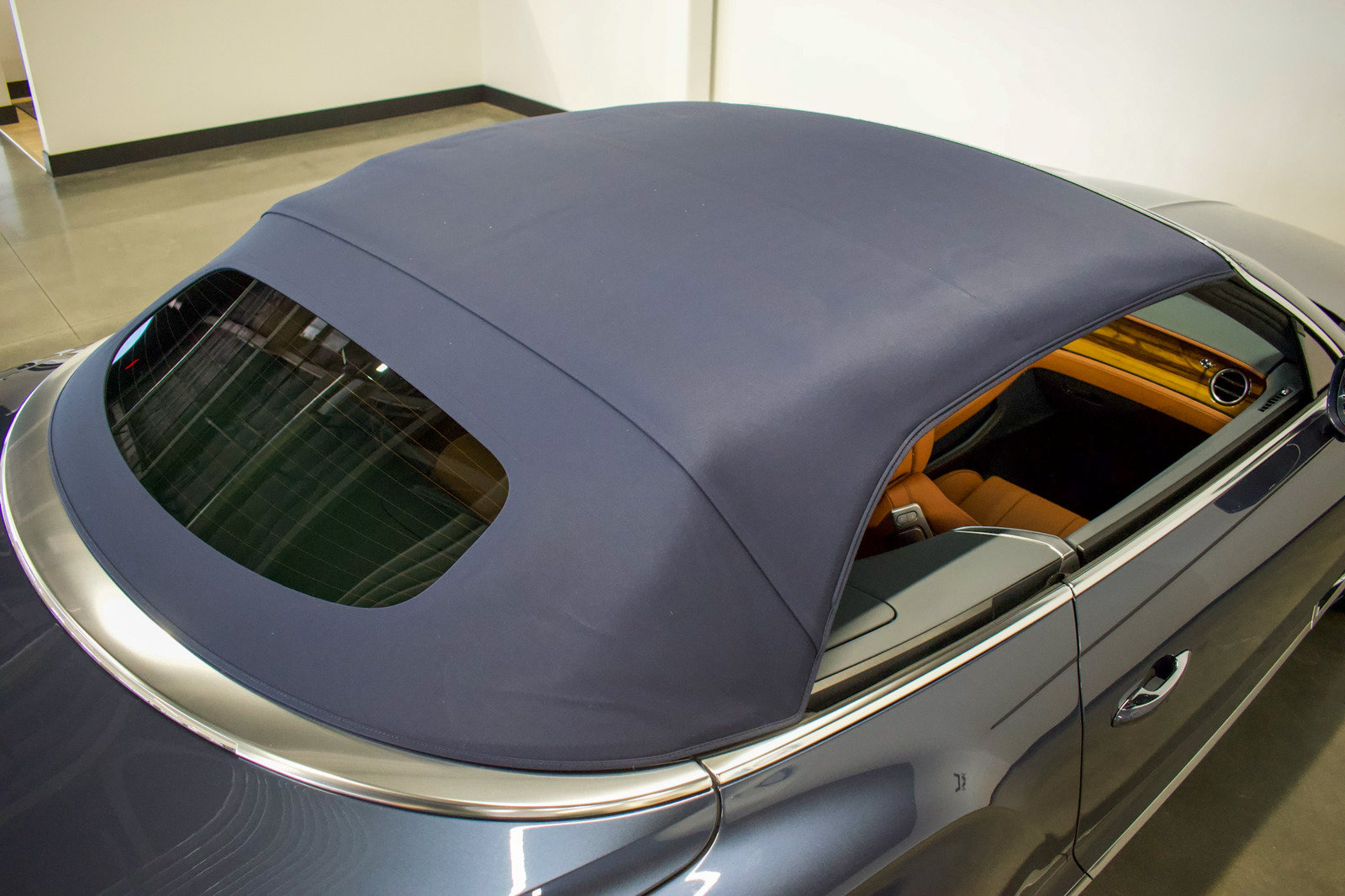 Used 2024 Bentley Continental GT V8 AWD/4WD image 34