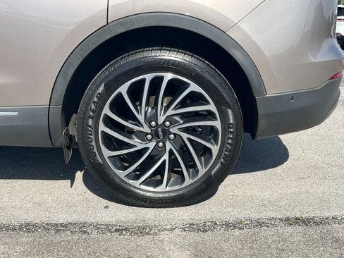 Used 2020 Lincoln Nautilus Reserve FWD image 16