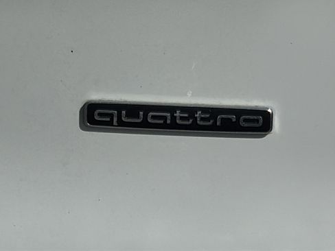 Used 2025 Audi Q5 Premium Plus w/ Premium Plus AWD/4WD image 15