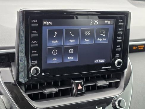 Used 2022 Toyota Corolla LE FWD image 13