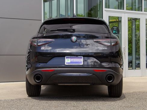 New 2025 Alfa Romeo Stelvio Sprint AWD/4WD image 9