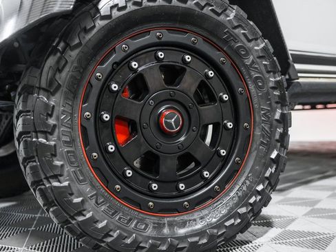 Used 2017 Mercedes-Benz G 550 Squared image 11