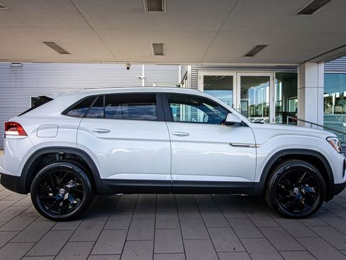 New 2026 Volkswagen Atlas Cross Sport SE image 18