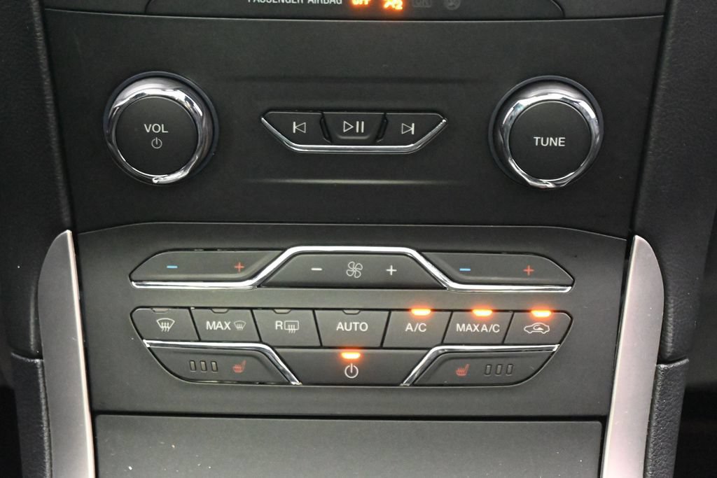 Used 2020 Ford Edge ST-Line FWD image 23