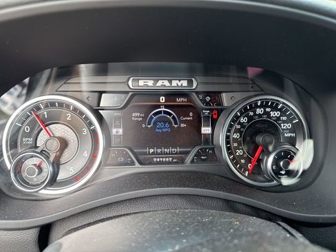 Used 2022 RAM 2500 Big Horn w/ Level C Equiment Group image 3