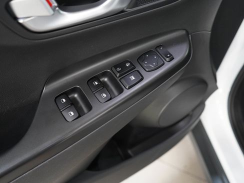 Used 2023 Hyundai Kona SEL FWD image 19