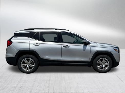 Used 2020 GMC Terrain SLE w/ Driver Convenience Package FWD image 8