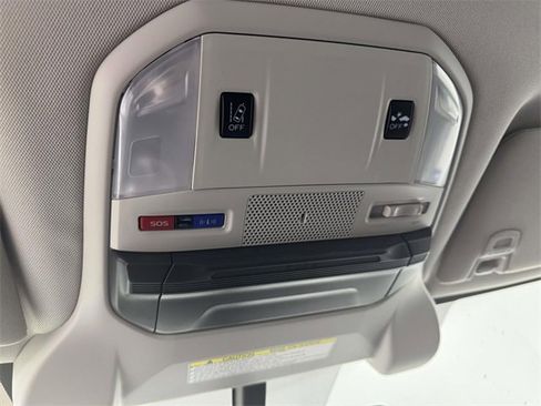 Used 2021 Subaru Ascent Limited image 25