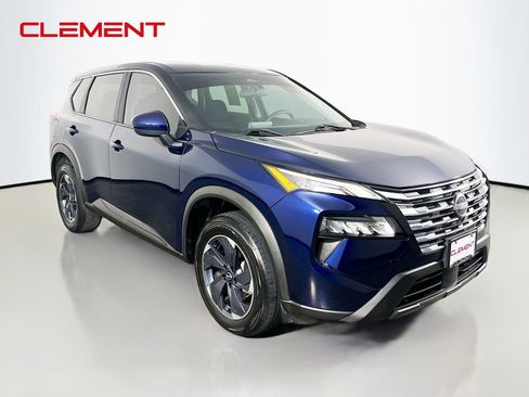 Used 2024 Nissan Rogue SV FWD image 4