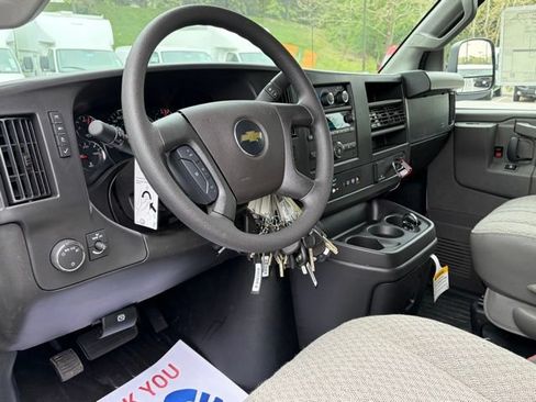 New 2026 Chevrolet Express 2500 w/ Driver Convenience Package RWD image 30