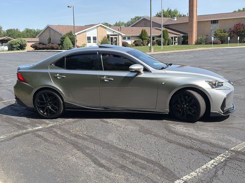 Used 2017 Lexus IS 300 F Sport w/ F Sport Package AWD/4WD image 4