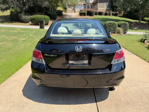 Used 2010 Honda Accord LX-P image 7