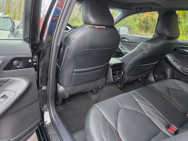 Used 2022 Toyota Avalon Limited w/ Advanced Safety Package FWD image 18