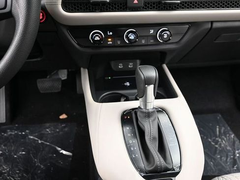 New 2026 Honda HR-V LX image 15