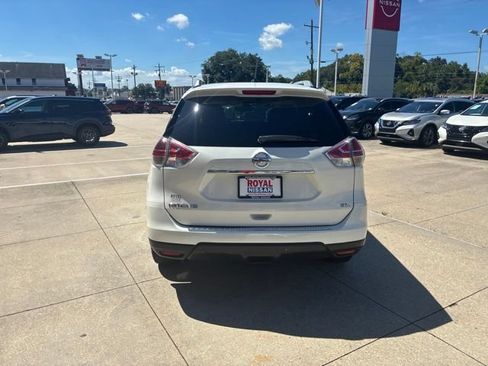 Used 2016 Nissan Rogue SL w/ SL Premium Package FWD image 6