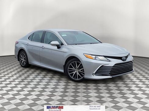 Used 2023 Toyota Camry XLE w/ Cold Weather Package AWD/4WD image 1