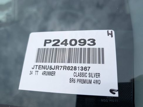 Used 2024 Toyota 4Runner SR5 Premium AWD/4WD image 36