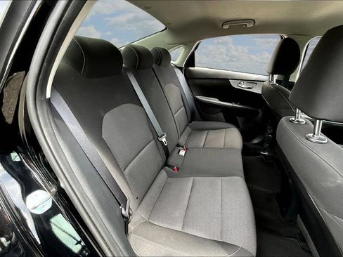 Used 2024 Kia Forte LXS FWD image 23