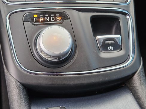 Used 2015 Chrysler 200 S w/ Navigation & Sound Group I AWD/4WD image 28