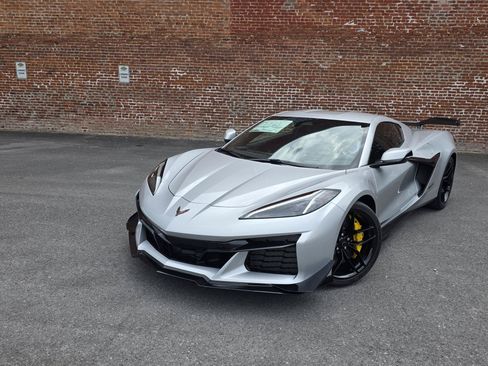 New 2027 Chevrolet Corvette Z06 w/ Z07 Performance Package RWD image 4