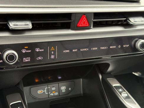 New 2026 Kia Sorento S w/ S Panoramic Sunroof Package image 18