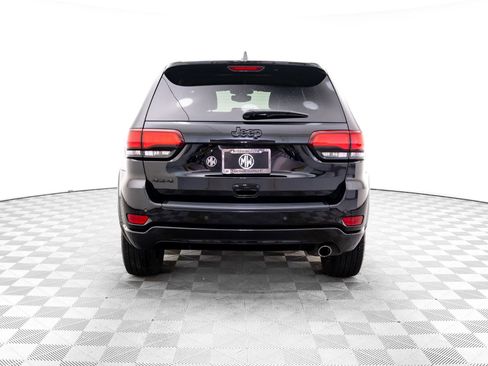 Used 2019 Jeep Grand Cherokee Altitude image 4