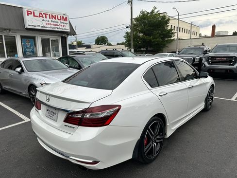 Used 2016 Honda Accord Sport image 5