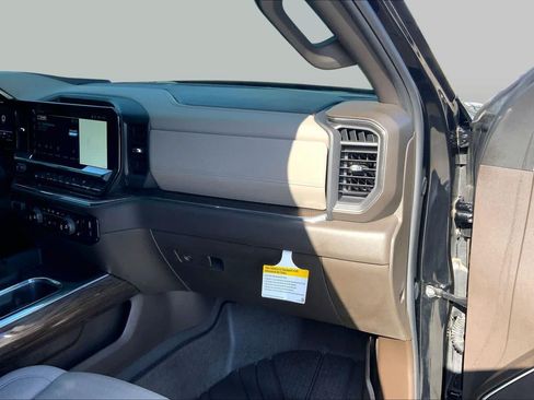 Used 2024 Chevrolet Silverado 1500 RST w/ Texas Edition Plus RWD image 18