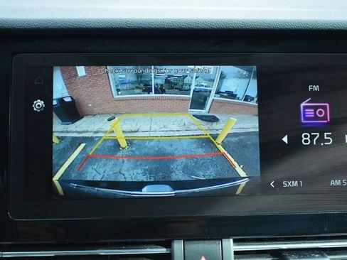 Used 2022 Kia Niro EX w/ Cold Weather Package image 33