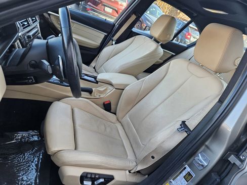 Used 2018 BMW 330i xDrive Sedan w/ Premium Package image 21