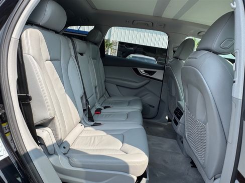Used 2019 Audi Q7 2.0T Premium Plus w/ Premium Plus Package AWD/4WD image 21