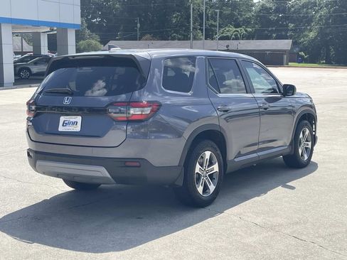 Used 2025 Honda Pilot EX-L image 4