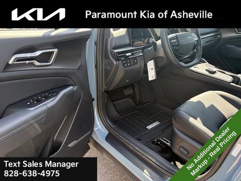 New 2026 Kia Sportage EX w/ EX Panoramic Sunroof Package AWD/4WD image 17