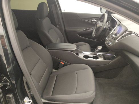 Used 2022 Chevrolet Malibu LT FWD image 21