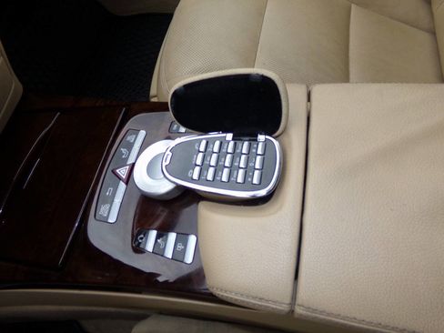 Used 2011 Mercedes-Benz S 550 4MATIC image 55