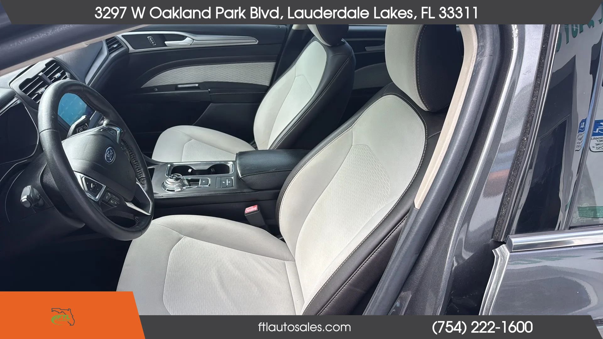 Used 2020 Ford Fusion SE w/ Equipment Group 151A FWD image 19
