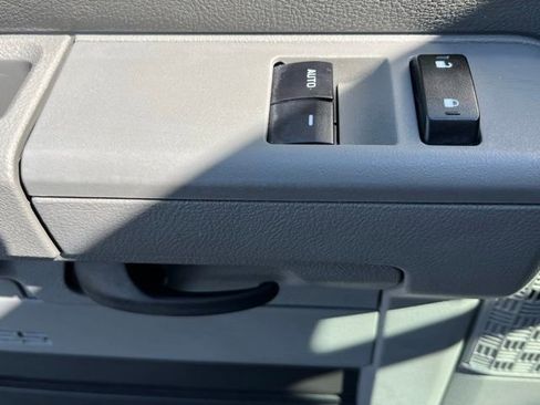 Used 2024 Ford E-450 and Econoline 450 Super Duty w/ Power Windows & Locks Group RWD image 16